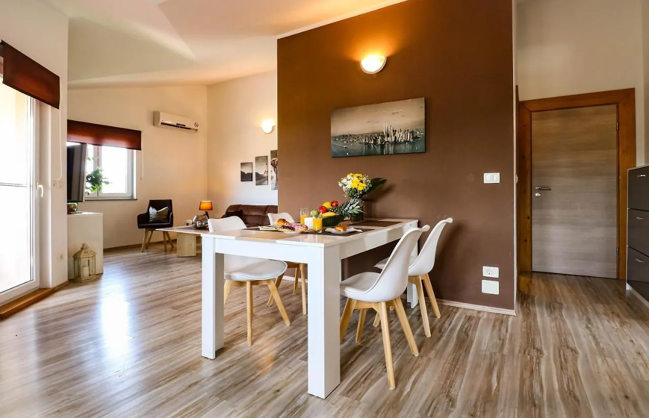 As Apartmani 